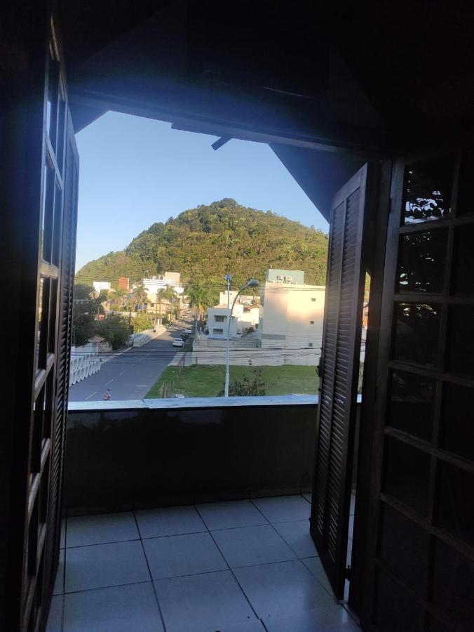 Bravo House Pensão