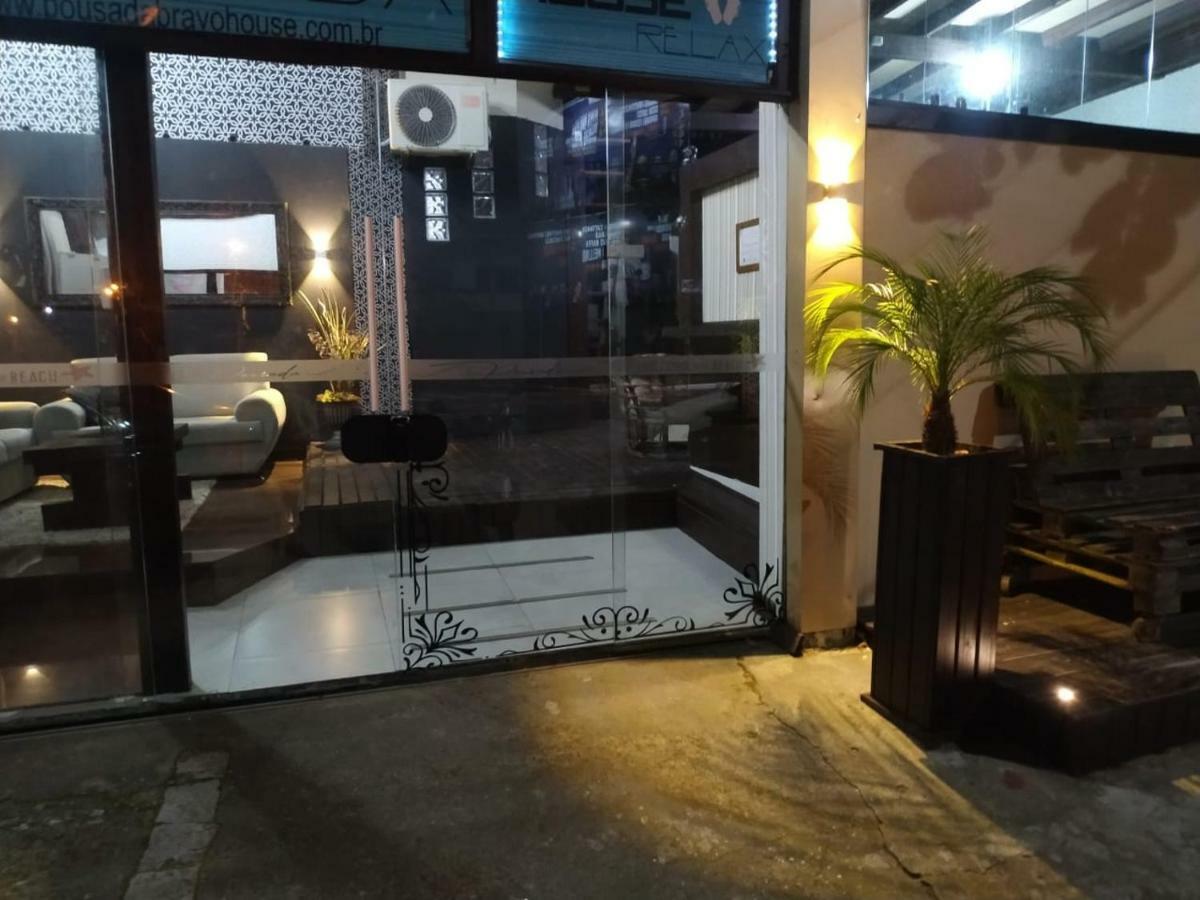 Pensão Bravo House